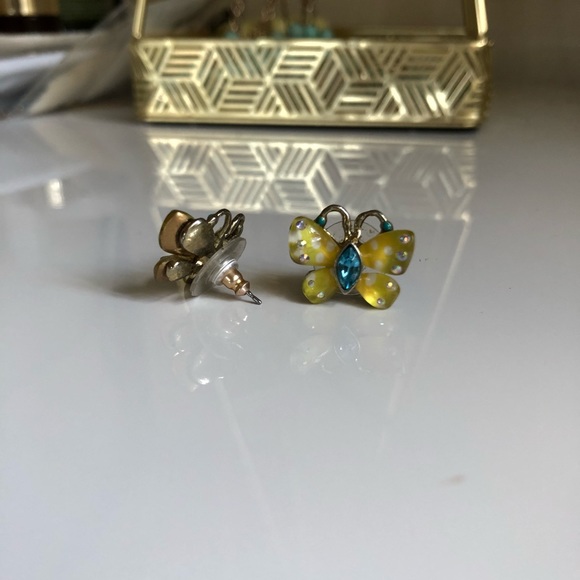 Betsy Johnson butterfly earrings - Picture 2 of 2
